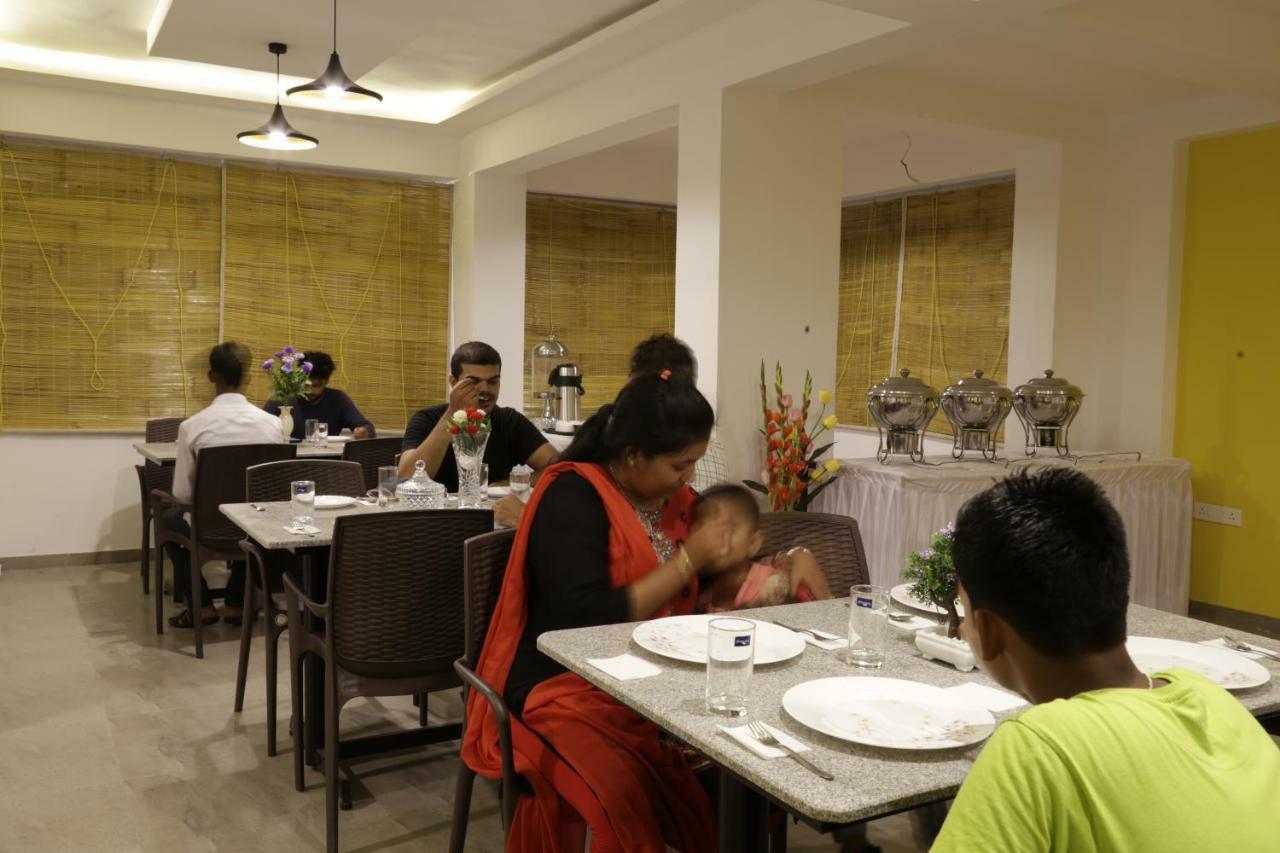 Emerald Vista Luxury Suites Pune Exterior foto
