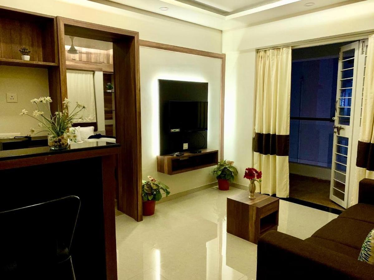 Emerald Vista Luxury Suites Pune Exterior foto